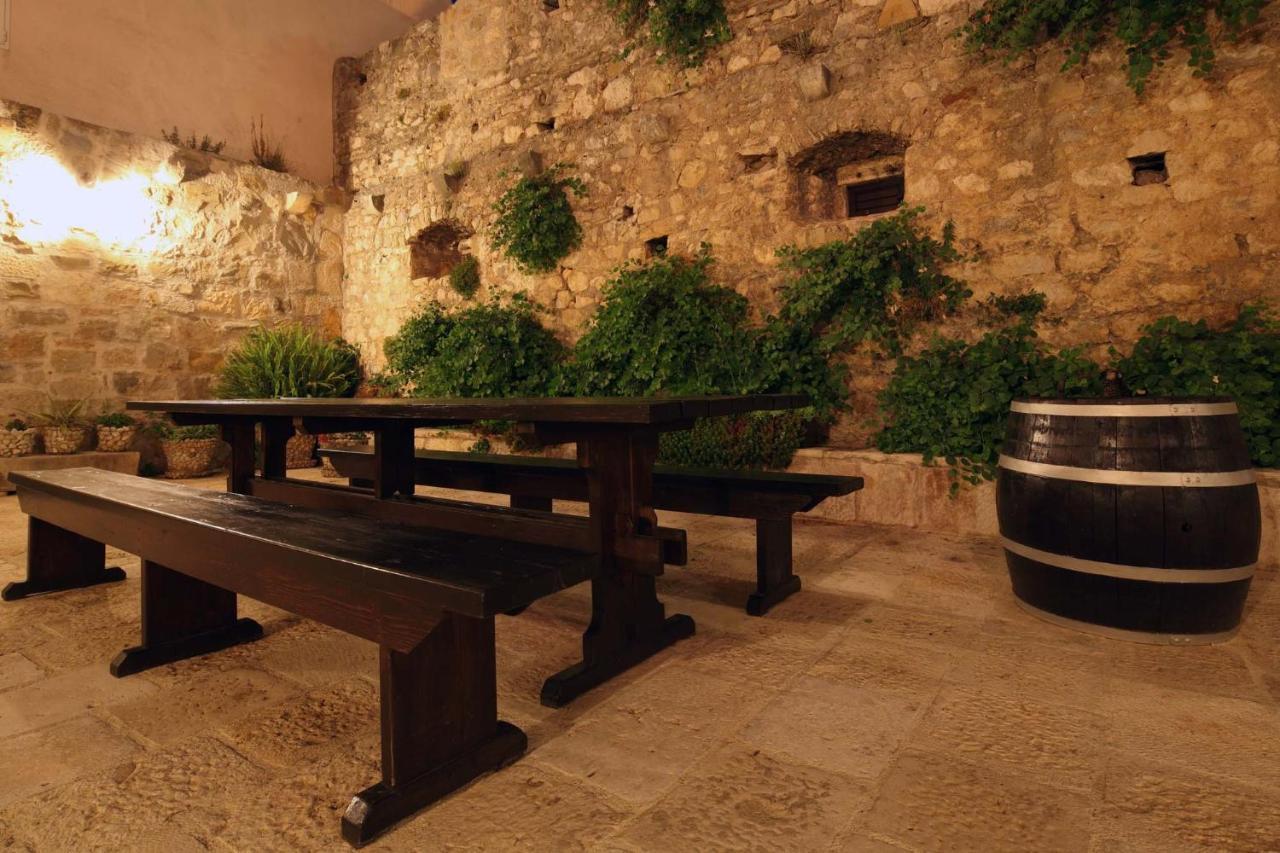 Old Town Studio Apartments Makarska Bagian luar foto