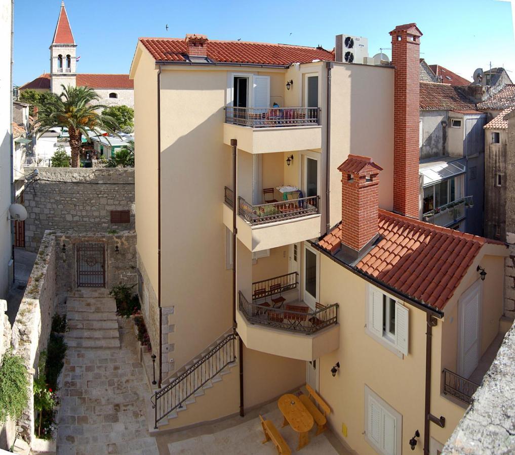 Old Town Studio Apartments Makarska Bagian luar foto