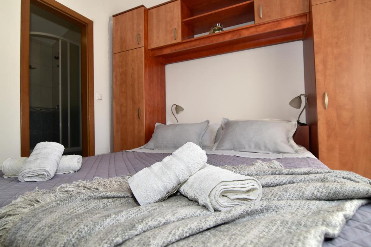 Old Town Studio Apartments Makarska Bagian luar foto