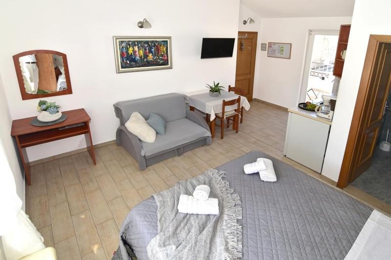Old Town Studio Apartments Makarska Bagian luar foto
