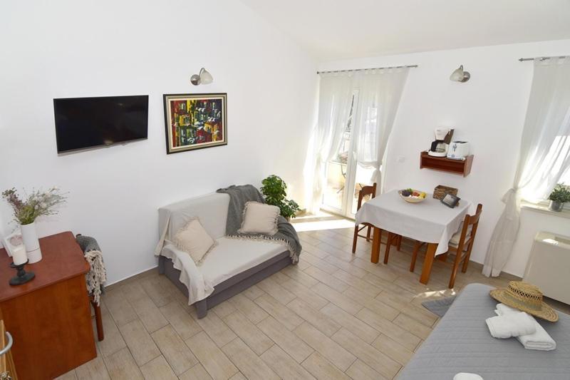 Old Town Studio Apartments Makarska Bagian luar foto